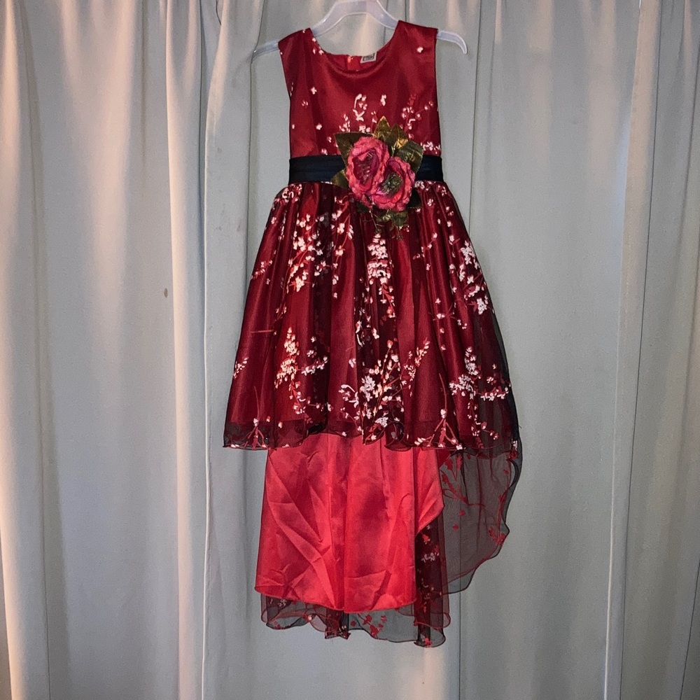 Elegant Red Floral Dress with High-Low Hem